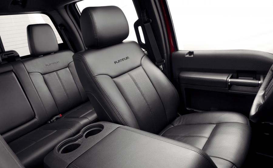  Ford F-250 Super Duty Platinum 2013 года  (фото 12 из 38)